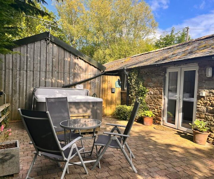 Nuthatch Cottage 13