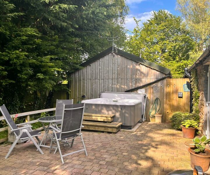 Nuthatch Cottage 18